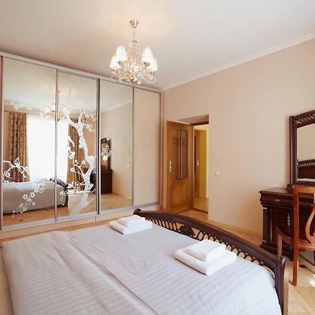 Myaparts B7 Apartment ลวีฟ ภายนอก รูปภาพ